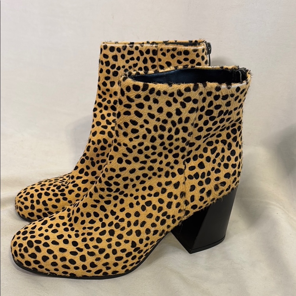 GAP Cheetah ankle boots print Women’s size 8.5